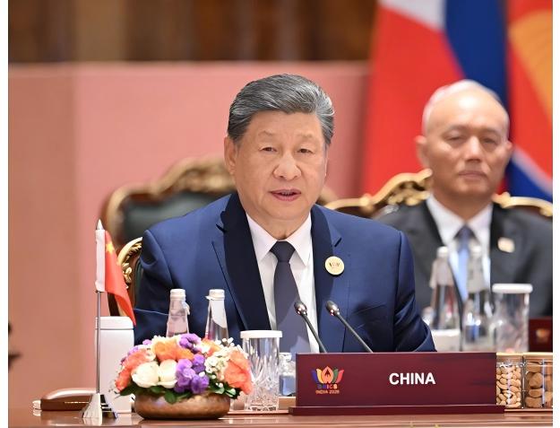 习近平出席金砖国家领导人第十八次会晤第二阶段会议并发表重要讲话